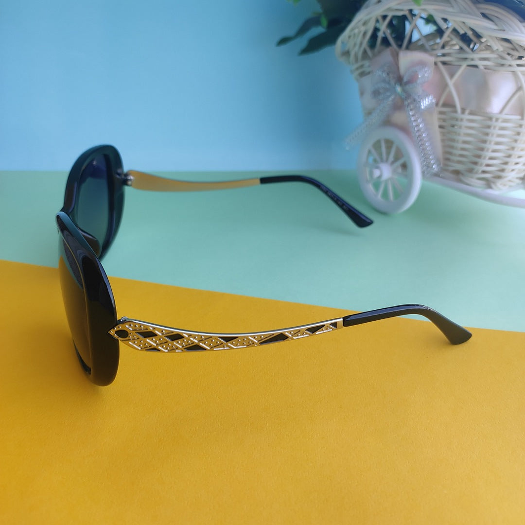 Black polarized sunglasses for women | 100% uv protection