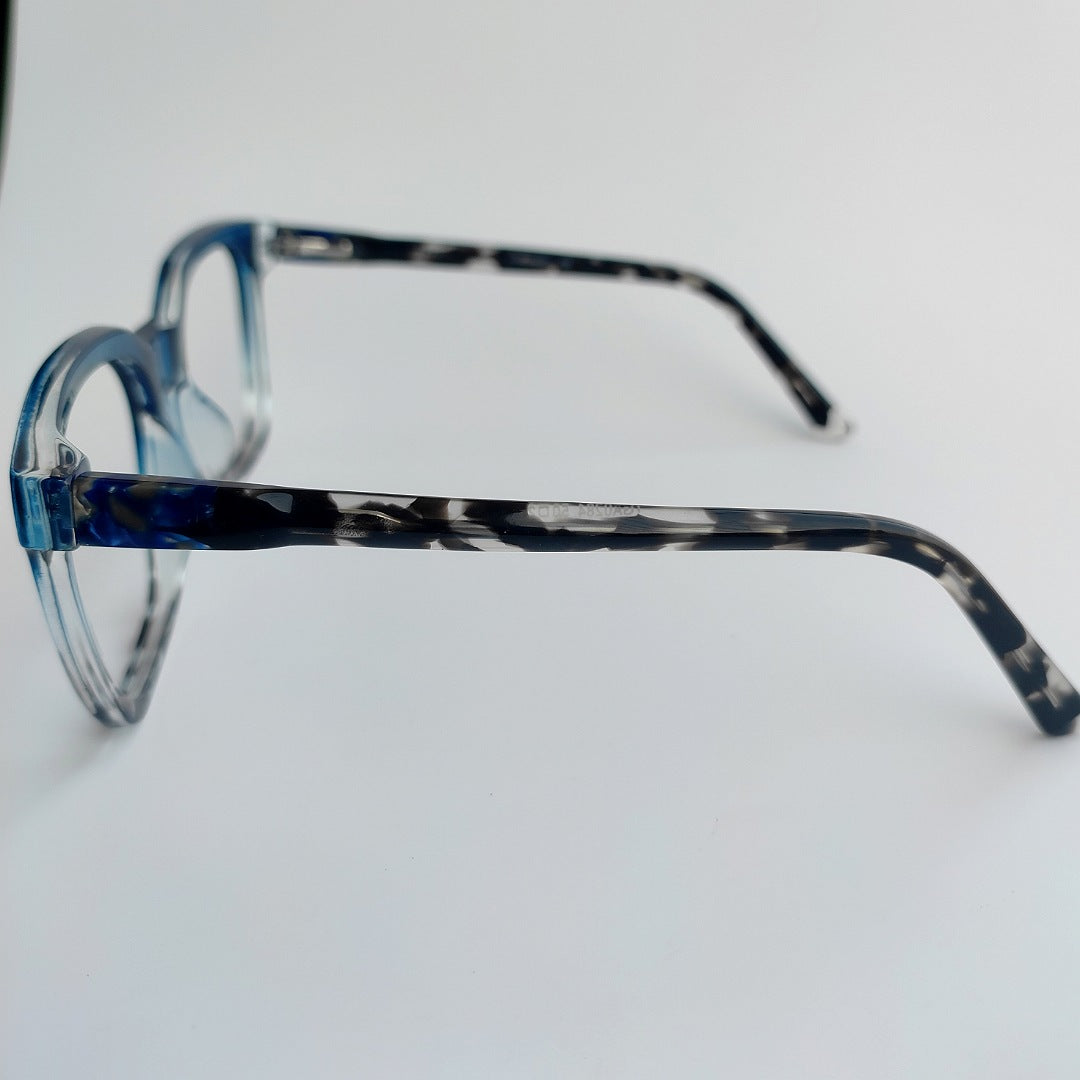 Blue sheet print design trendy frame