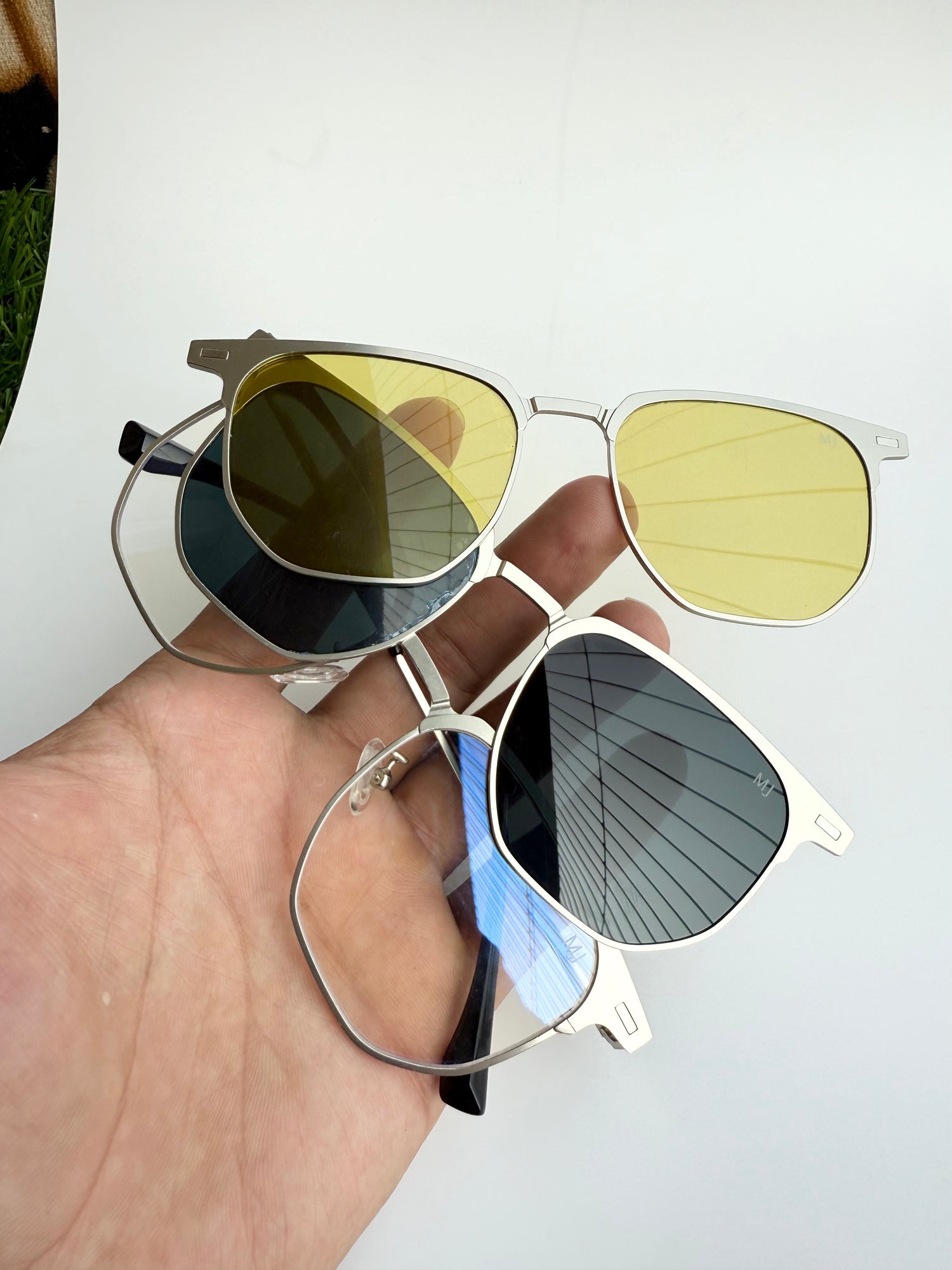 Square shape metal 3 in 1 clip on eyeglasses