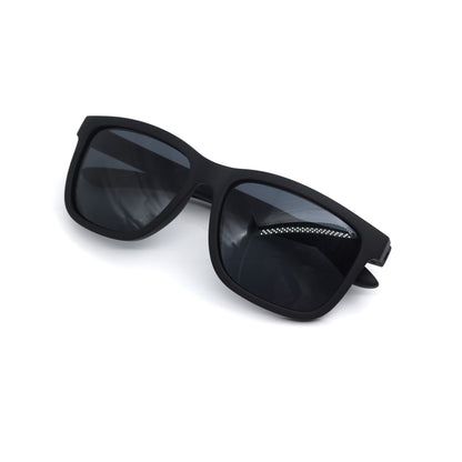 Black wayfarer Ray-Ban shape sunglasses | 100% uv Polorzied black tint