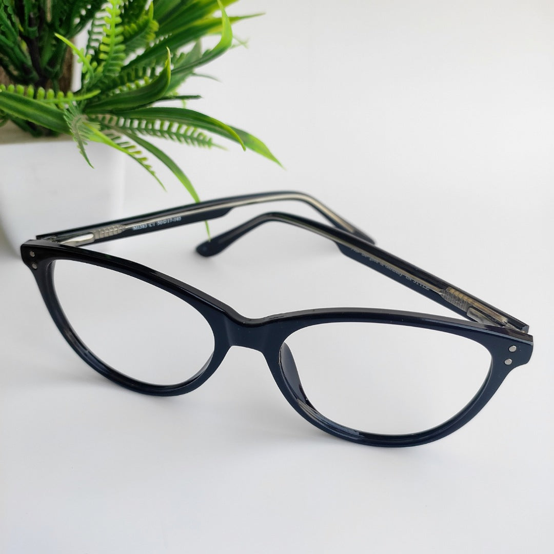 Sheet cat eye black frame for women