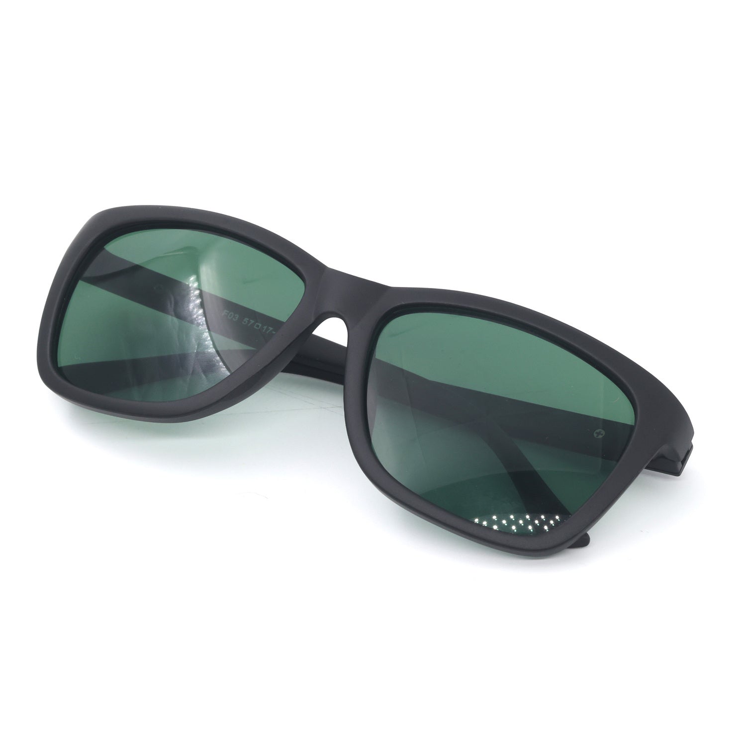 Black polorized sunglasses unisex design. Matt finishing