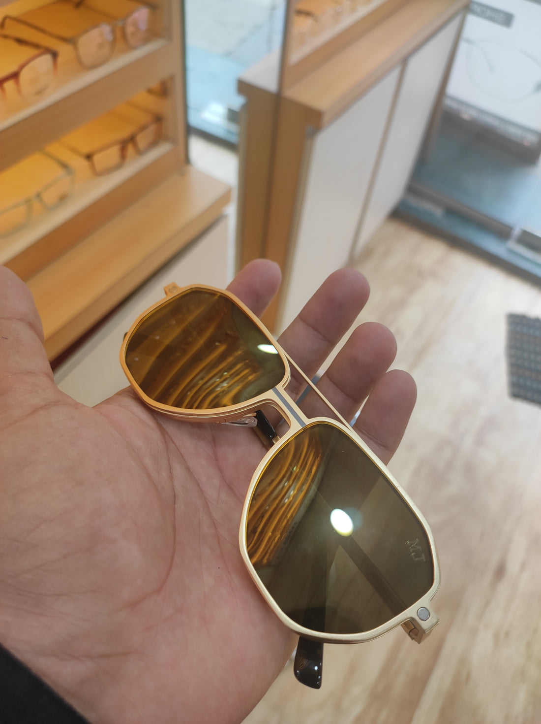 Golden Aviator shape Full titanium frame 3 in 1 clip on best for day and night drive